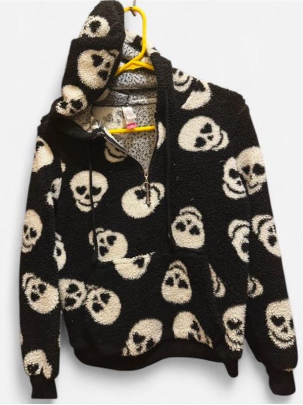 B&W Skull Comfy fleece Pullover Hoodie Small HalfZip